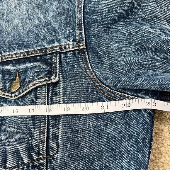 Vintage Guess Acid Wash Trucker Jean Jacket - Picture 14 of 14